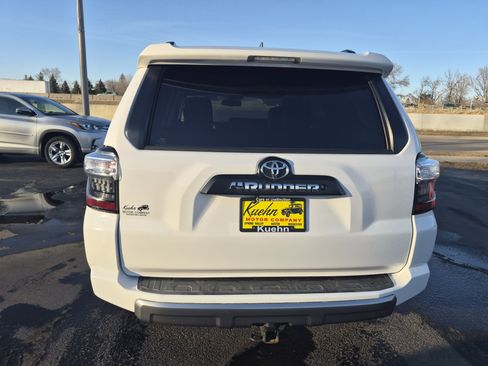 Used 2019 Toyota 4Runner TRD Off-Road Premium image 7