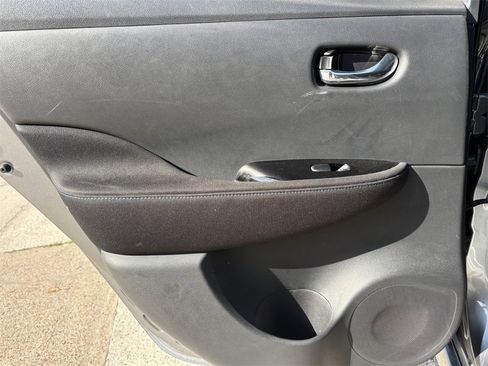 Used 2023 Nissan Leaf SV Plus image 23