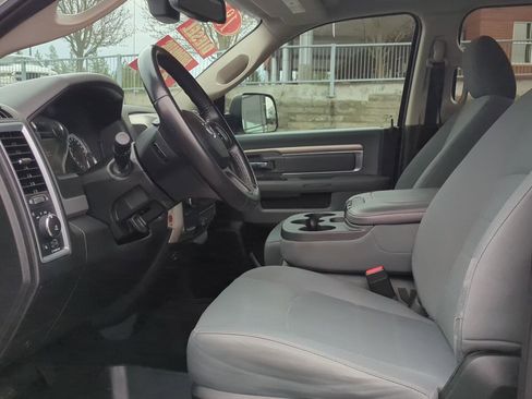 Used 2018 RAM 2500 SLT w/ Luxury Group image 12