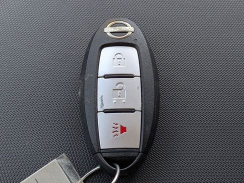 Used 2022 Nissan Frontier S image 25