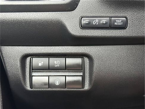 Used 2025 Nissan Leaf S FWD image 26