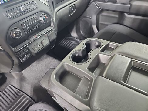 Certified 2022 Chevrolet Silverado 2500 Custom w/ Custom Value Package image 29