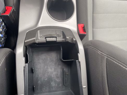 Used 2015 Ford Escape SE AWD/4WD image 24