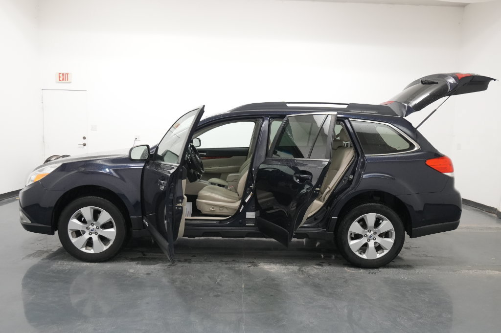 Used 2012 Subaru Outback 2.5i Limited w/ Moonroof Pkg AWD/4WD image 24