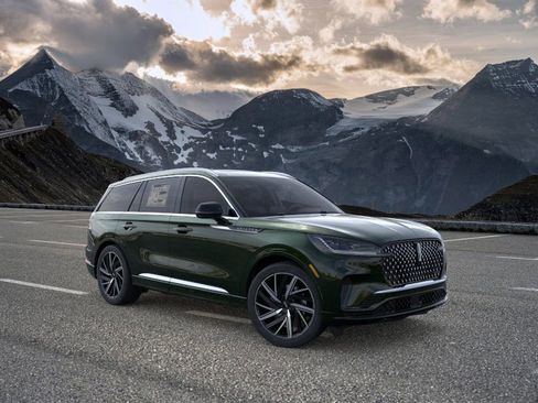 New 2025 Lincoln Aviator Black Label image 7