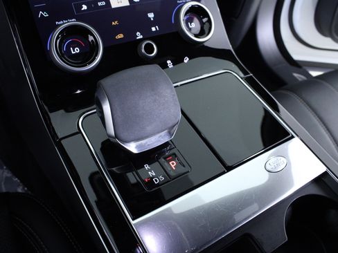 Used 2023 Land Rover Range Rover Velar R-Dynamic S image 30