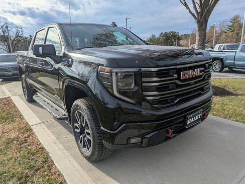 New 2026 GMC Sierra 1500 AT4 w/ AT4 Premium Package image 2