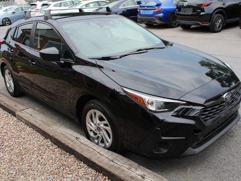 Used 2025 Subaru Impreza 2.0i AWD/4WD image 5