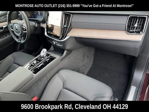 New 2026 Volvo XC90 B6 Plus w/ Protection Package Premier image 18