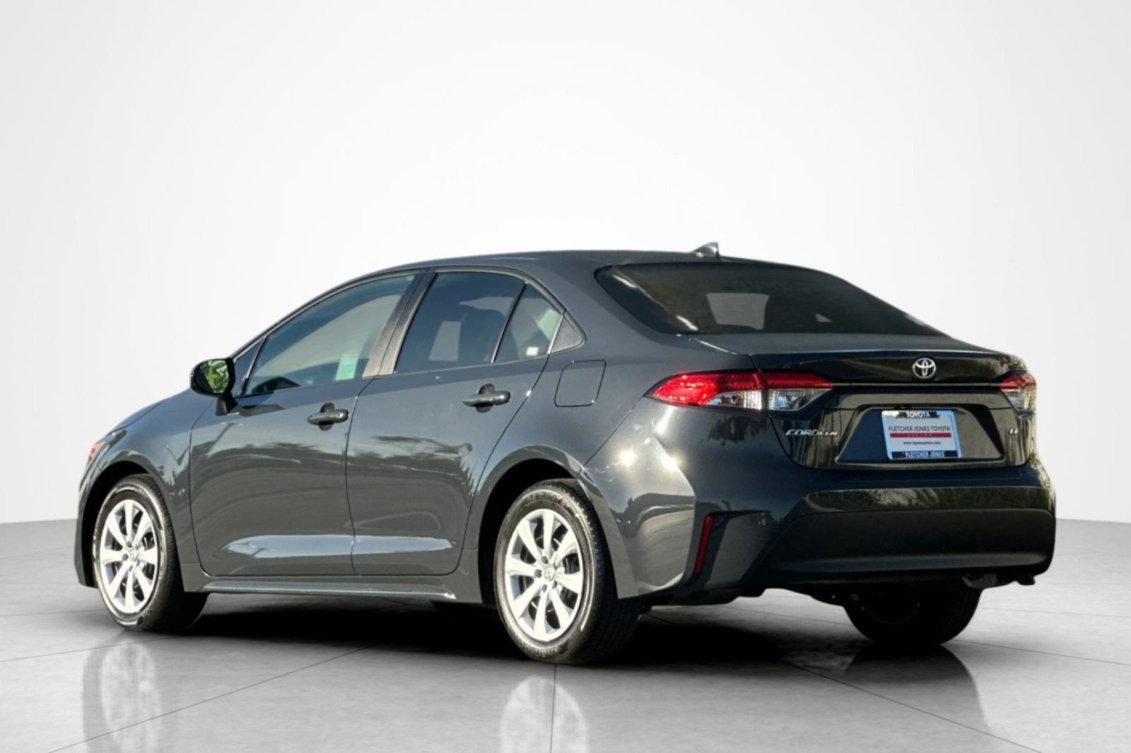 Certified 2024 Toyota Corolla LE FWD image 3