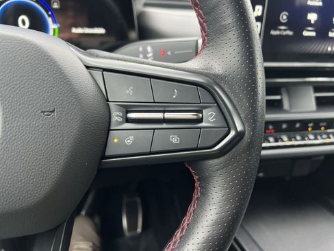 Used 2024 Acura ZDX Type S image 34