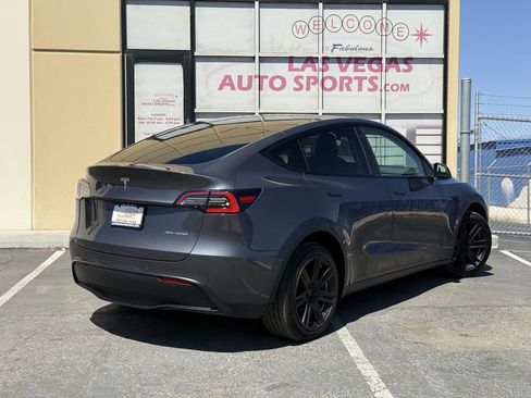 Used 2021 Tesla Model Y Long Range AWD/4WD image 6