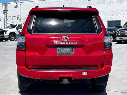 Used 2024 Toyota 4Runner SR5 RWD image 5