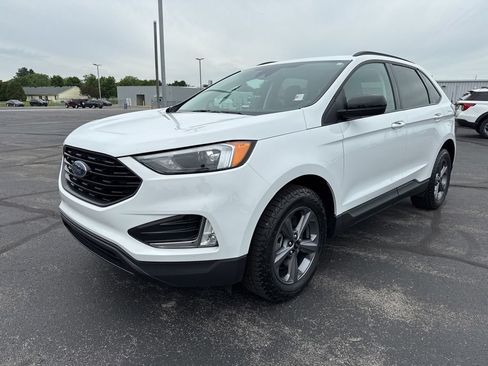 Used 2023 Ford Edge SEL w/ Sport Appearance Package AWD/4WD image 4