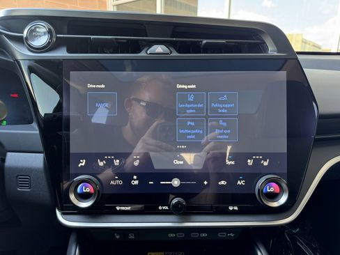 Used 2023 Lexus RZ 450e Premium image 21