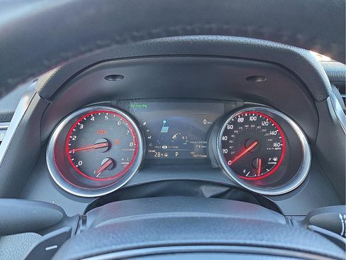 Used 2018 Toyota Camry XSE image 23