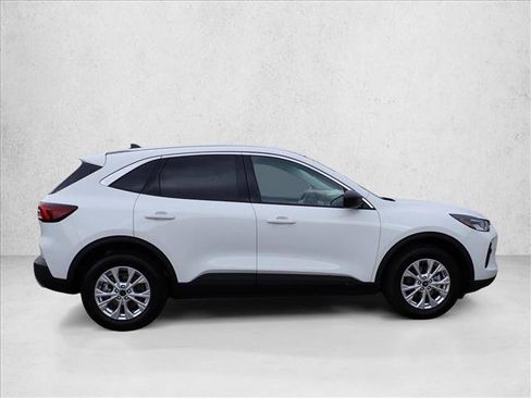 Certified 2023 Ford Escape Active AWD/4WD image 5