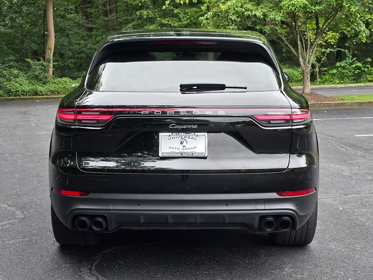 Used 2023 Porsche Cayenne Platinum Edition AWD/4WD image 5