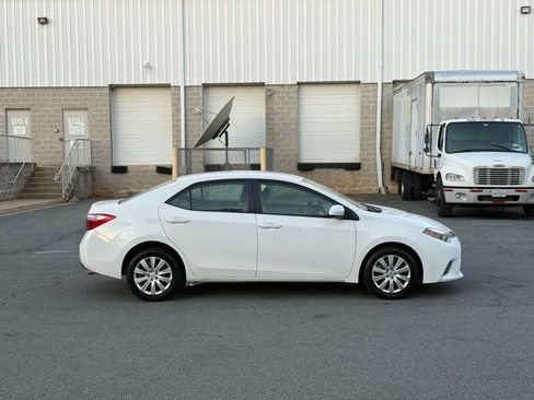 Used 2016 Toyota Corolla LE image 12