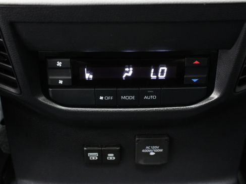 Used 2026 Toyota Sequoia Limited AWD/4WD image 32
