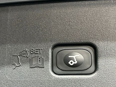 New 2026 Lincoln Nautilus Premier w/ Equipment Group 102A image 30