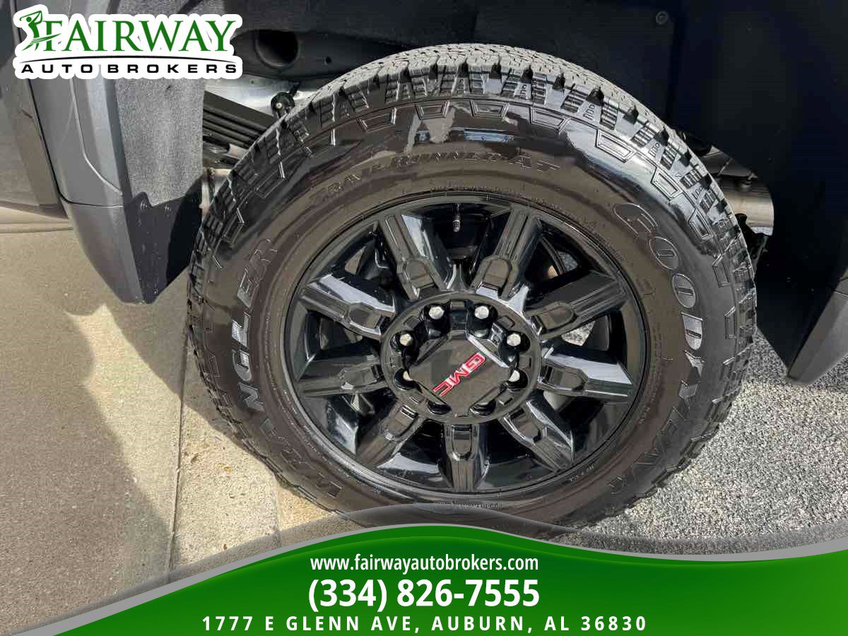 Used 2026 GMC Sierra 2500 AT4 w/ AT4 Premium Plus Package AWD/4WD image 37