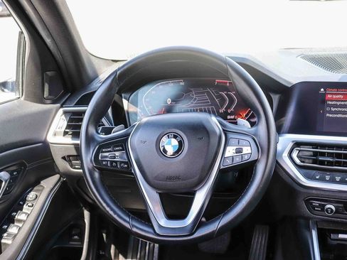 Used 2020 BMW 330i Sedan w/ Convenience Package RWD image 18