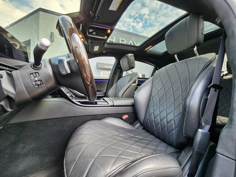 Used 2021 Mercedes-Benz S 580 4MATIC Sedan w/ AMG Line image 31