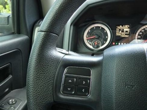 Used 2016 RAM 1500 Express AWD/4WD image 26