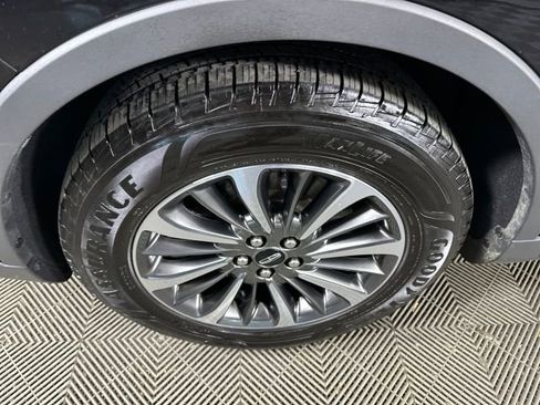 Used 2023 Lincoln Nautilus Reserve w/ Class II Trailer Tow Package image 10