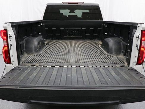 Used 2024 Chevrolet Silverado 1500 RST image 9