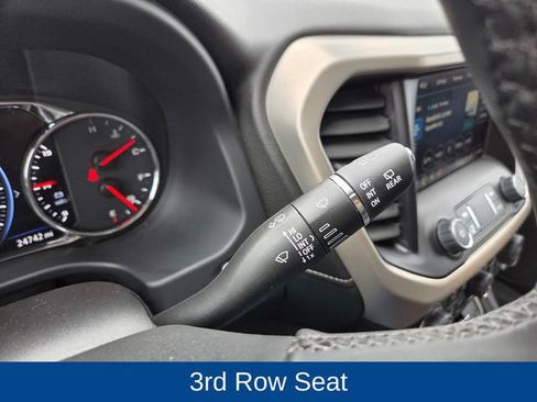 Used 2023 GMC Acadia Denali w/ Denali Technology Package AWD/4WD image 22