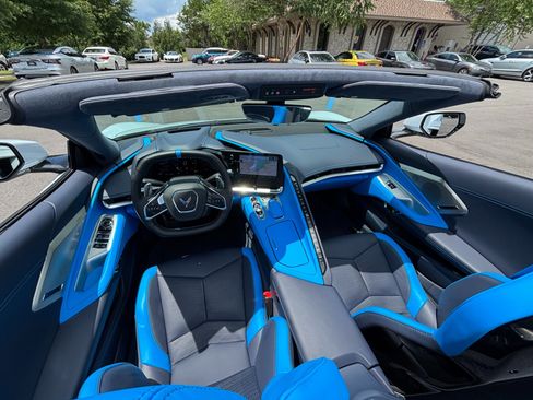 Used 2022 Chevrolet Corvette Stingray Premium Conv w/ 3LT RWD image 21
