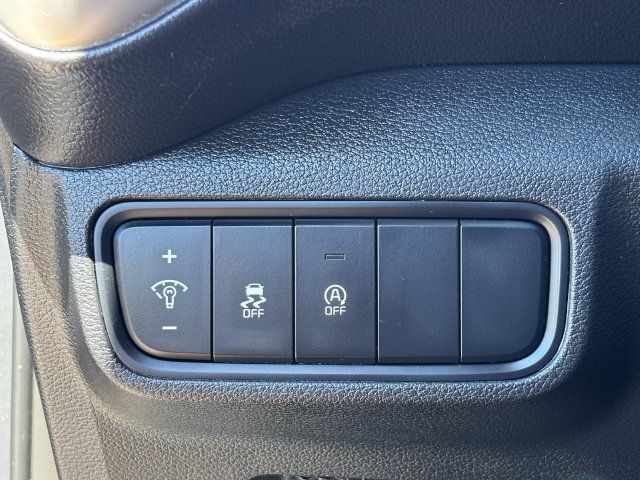 Used 2023 Kia Soul LX w/ Option Group 015 FWD image 31