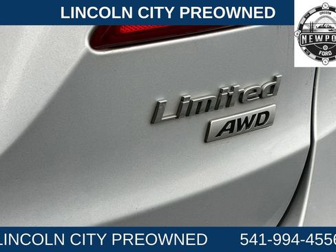 Used 2013 Hyundai Santa Fe Limited image 26