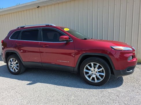 Used 2014 Jeep Cherokee Limited w/ Technology Group AWD/4WD image 5