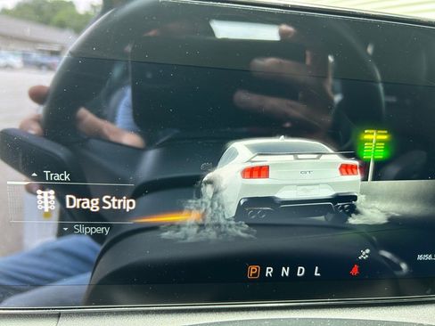 Used 2024 Ford Mustang Premium image 24