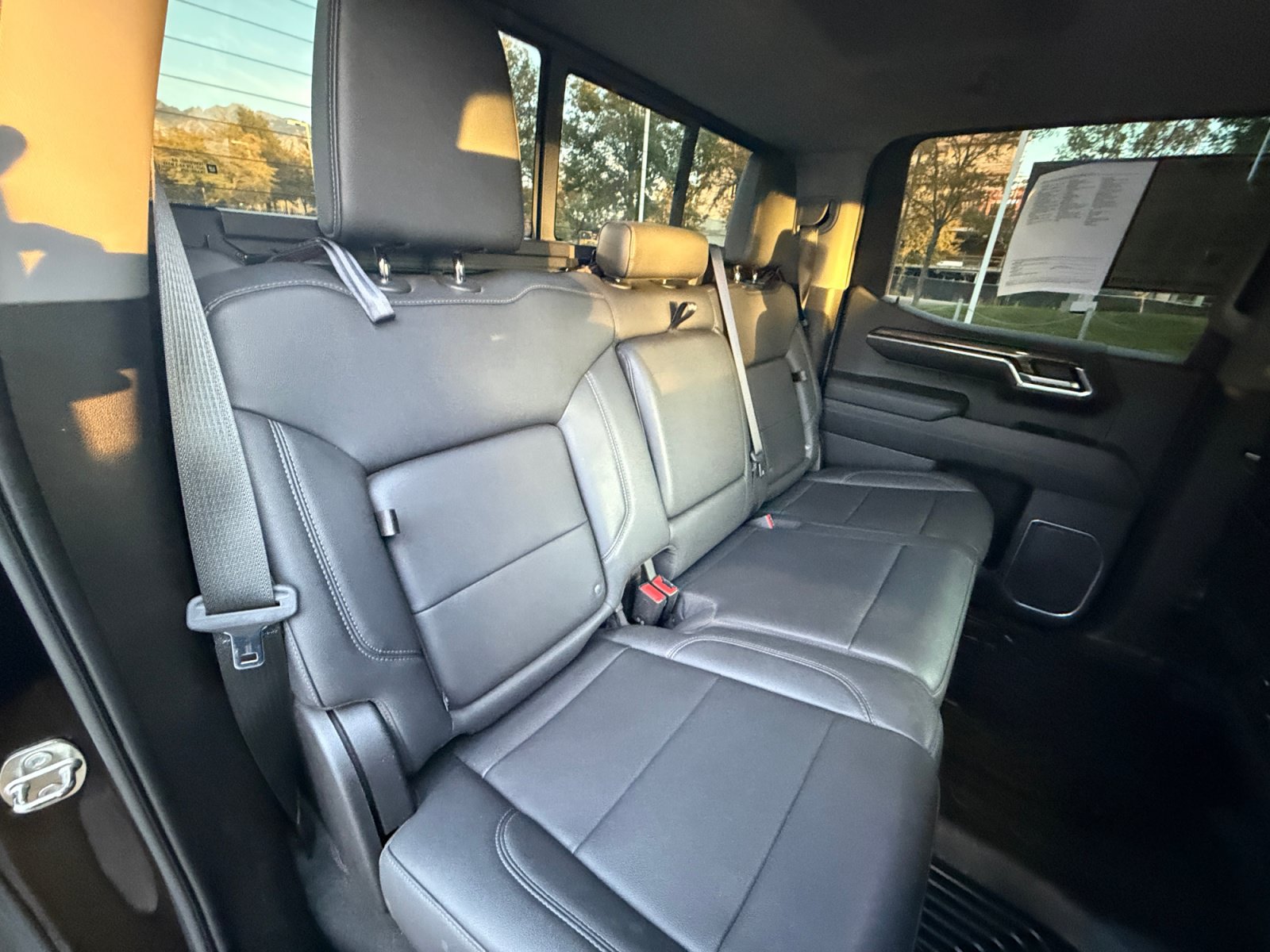 Used 2022 Chevrolet Silverado 1500 LT Trail Boss w/ LT Trail Boss Premium Package AWD/4WD image 20