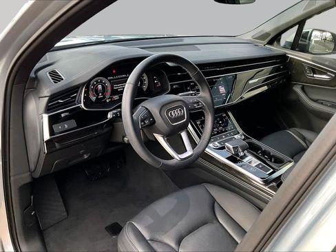 Used 2025 Audi Q7 3.0T Premium Plus w/ Premium Plus Package AWD/4WD image 18
