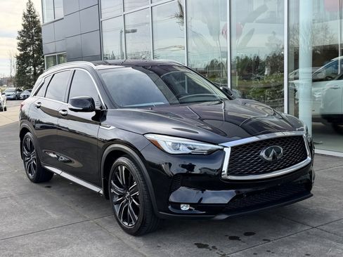 Used 2019 INFINITI QX50 Essential w/ Proactive Package image 2
