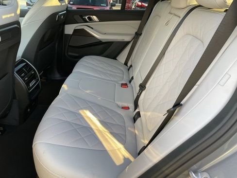 Used 2026 BMW X5 xDrive40i w/ Premium Package image 7