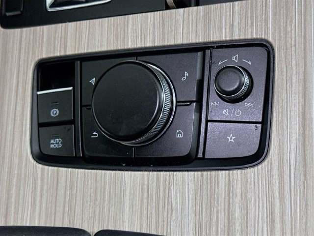 Used 2025 MAZDA CX-70 Plug-In Hybrid w/ Premium Pkg AWD/4WD image 40