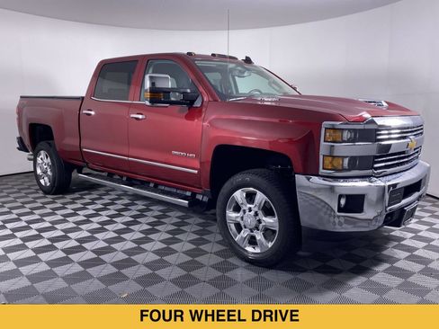 Used 2019 Chevrolet Silverado 2500 LTZ w/ Duramax Plus Package AWD/4WD image 20