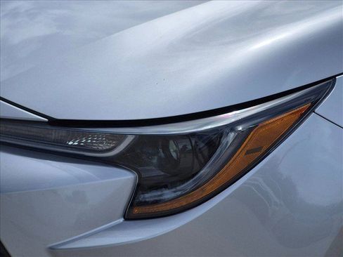 Used 2025 Toyota Corolla LE FWD image 21
