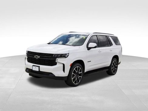 Used 2024 Chevrolet Tahoe RST w/ Luxury Package RWD image 2