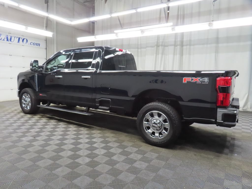 Used 2026 Ford F350 Lariat w/ Lariat Ultimate Package AWD/4WD image 6