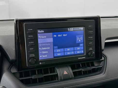 Used 2021 Toyota RAV4 XLE image 21