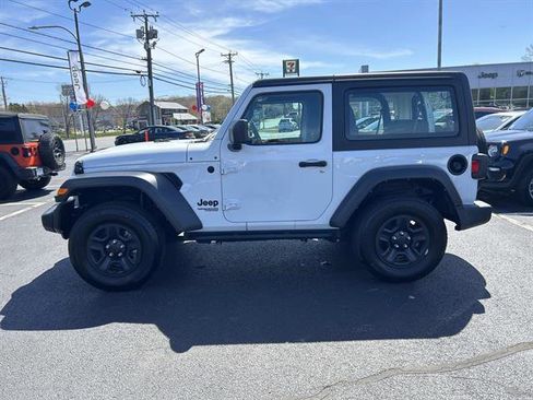 Used 2021 Jeep Wrangler Sport AWD/4WD image 6