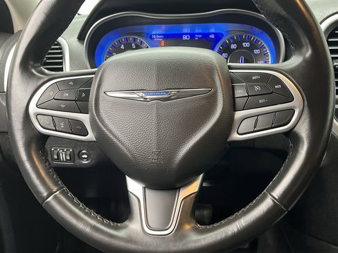 Used 2022 Chrysler 300 Touring w/ Sport Appearance Package image 13