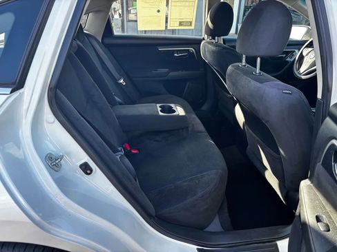 Used 2014 Nissan Altima 2.5 SV image 23